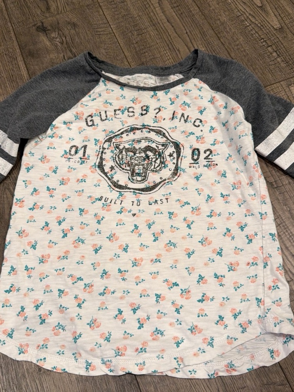 Guess Girls' Floral Raglan Tee in White, Charcoal and Teal